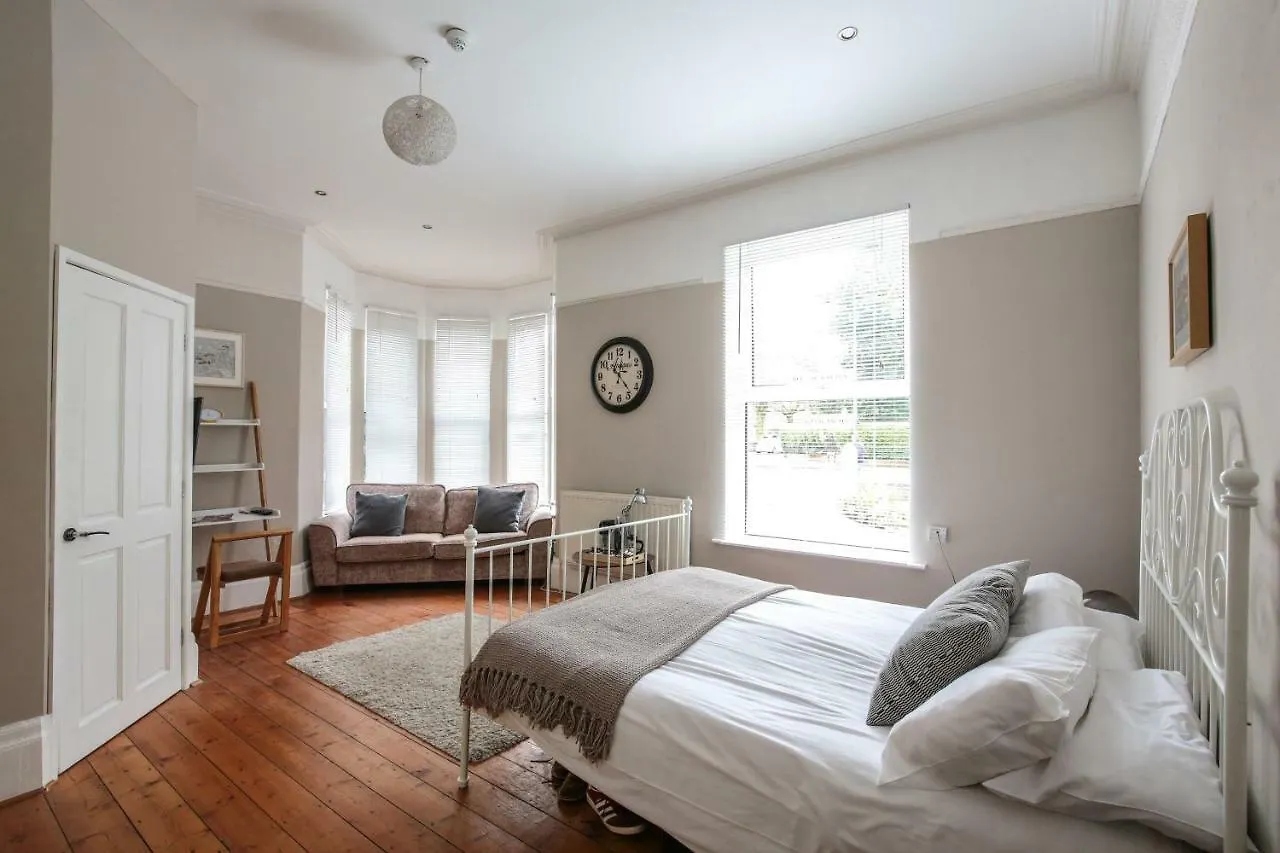 *** Guest house Baytree Lodge Chester United Kingdom