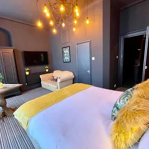 https://brighton-breeze-hotel.brighton-hotels-england.com